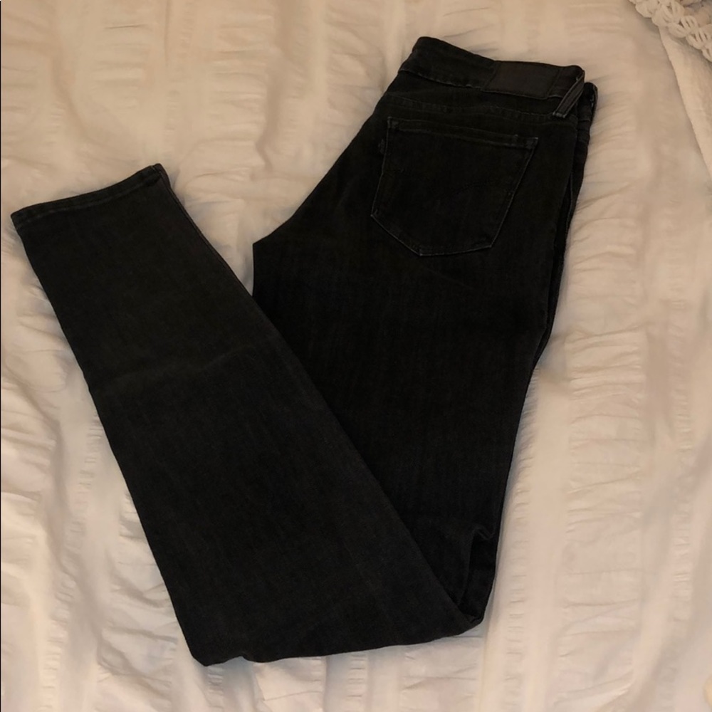 Black Levi’s jeans